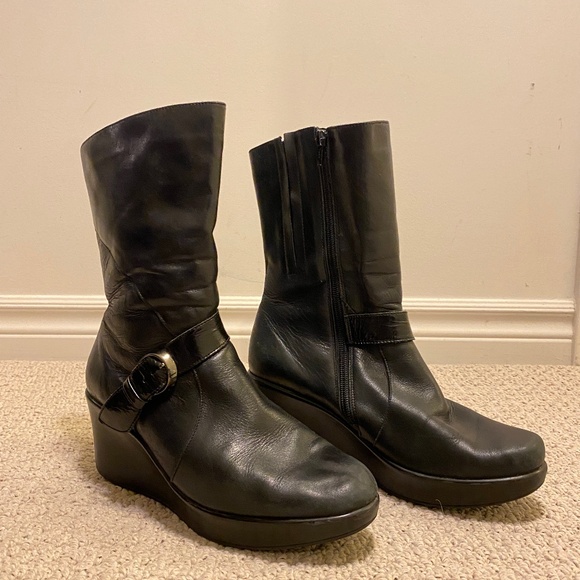 Black Zip Up Ankle Boots - Picture 1 of 2